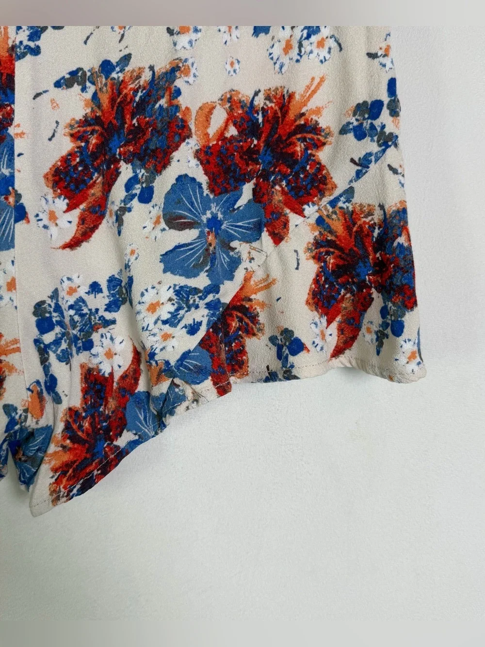 Free People Women’s Floral Ruffle Hem Shorts Sz 2 Boho Festival Cottagecore